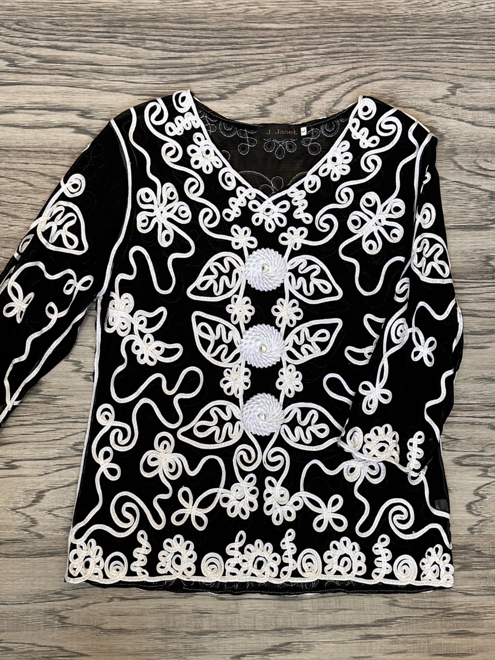 Black Embroidered V-Neck Pullover Style Jacket